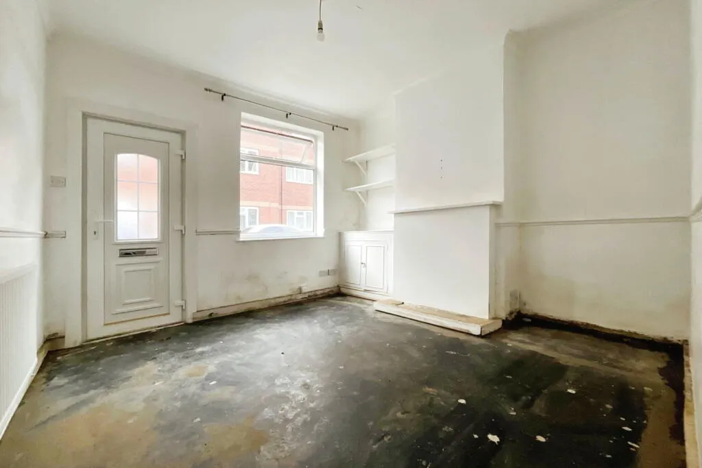 2 bed End of Terrace