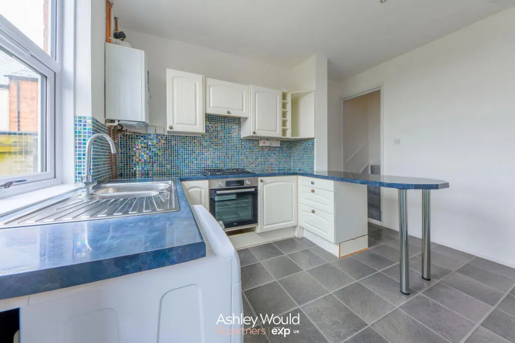 3 bed End of Terrace