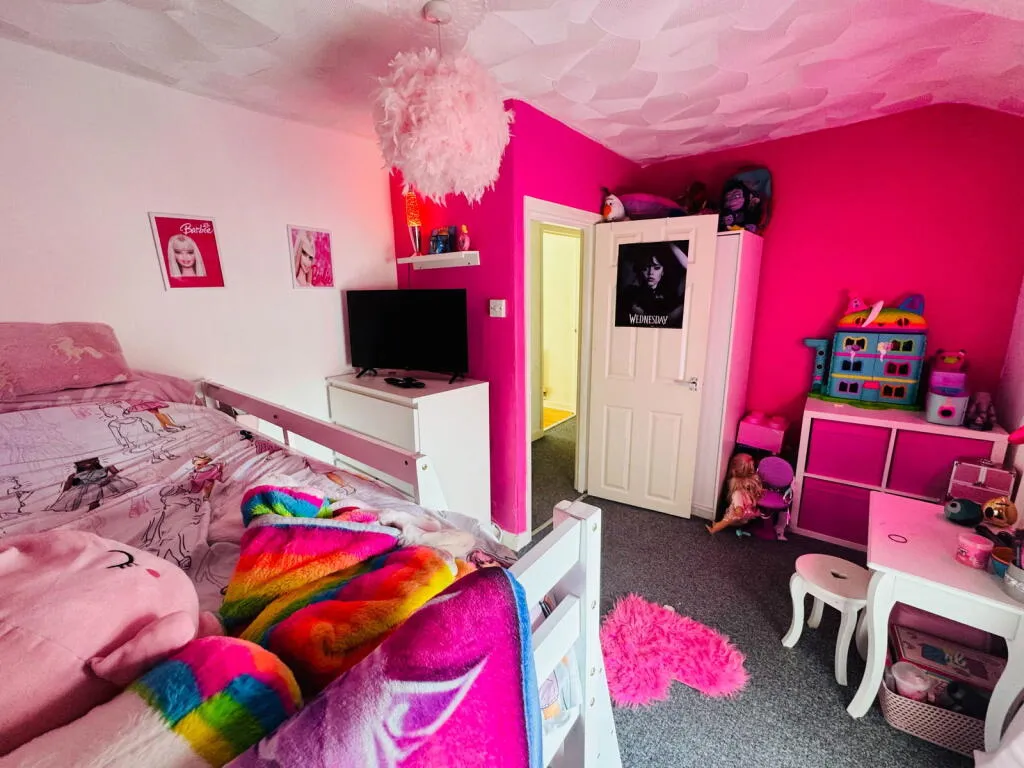 3 bed Terraced