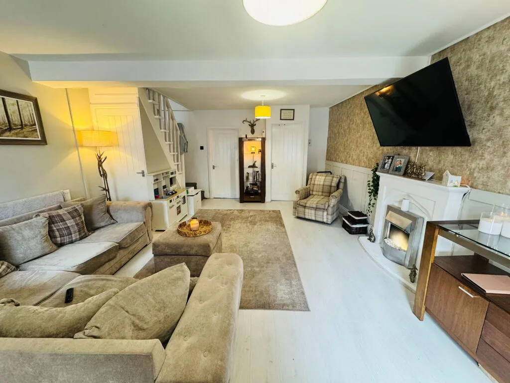 3 bed Terraced