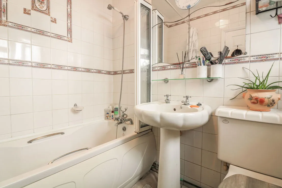 3 bed Semi-Detached