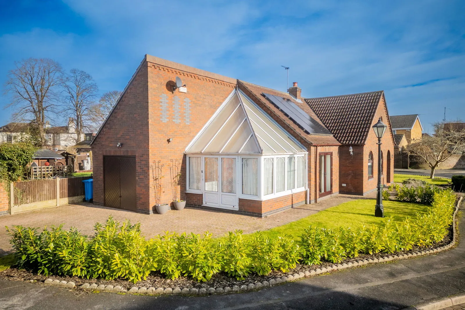3 bed Detached Bungalow