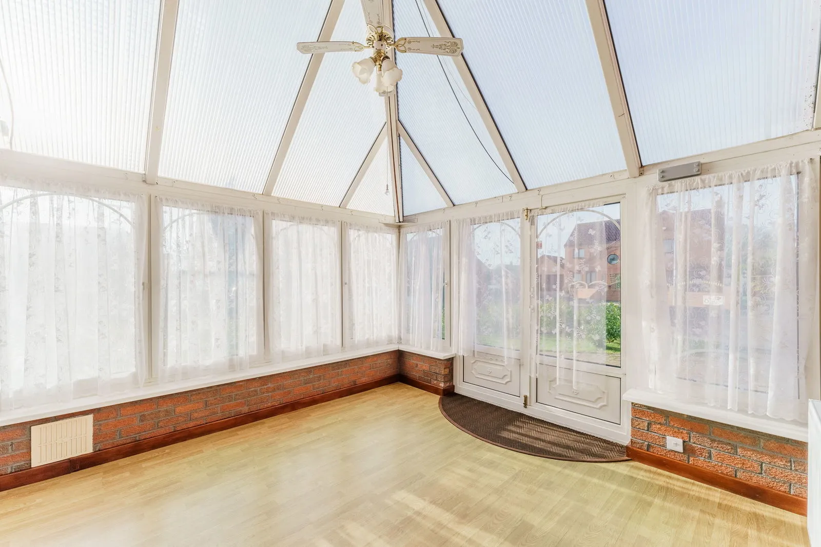 3 bed Detached Bungalow