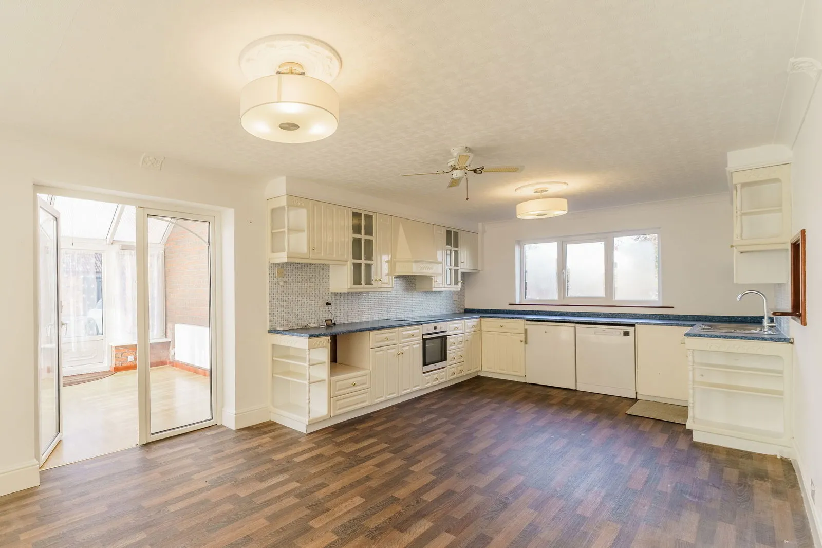 3 bed Detached Bungalow