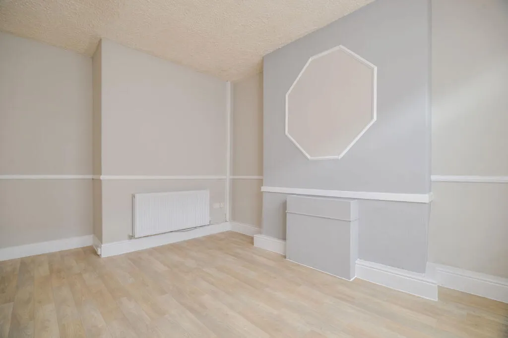 2 bed Terraced