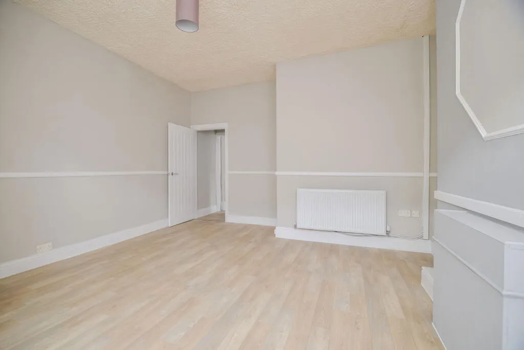 2 bed Terraced