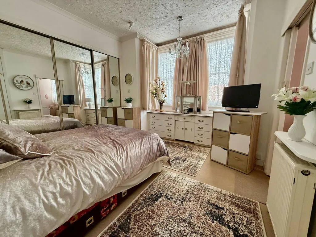 3 bed Semi-Detached