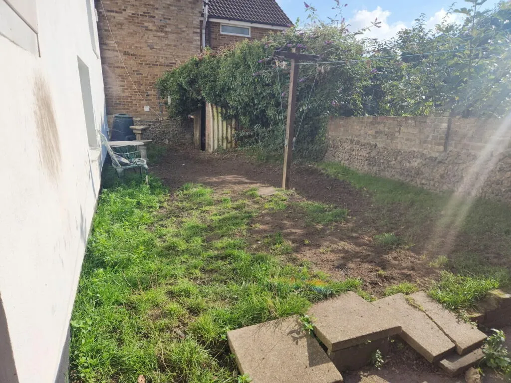 1 bed Ground Flat