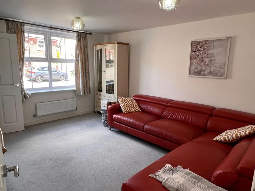 2 bed Semi-Detached