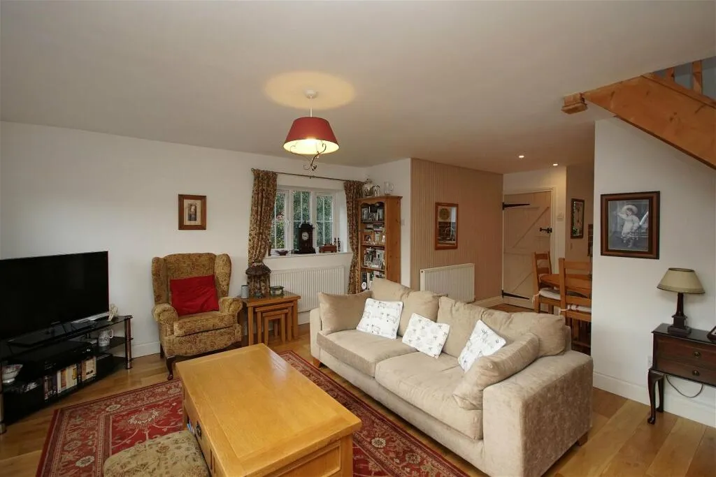 6 bed Character Property