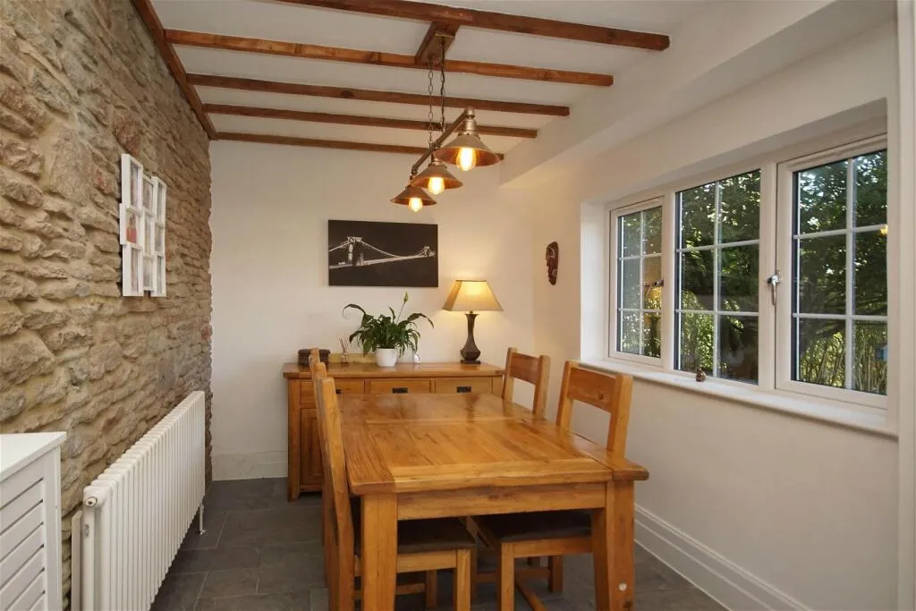 6 bed Character Property