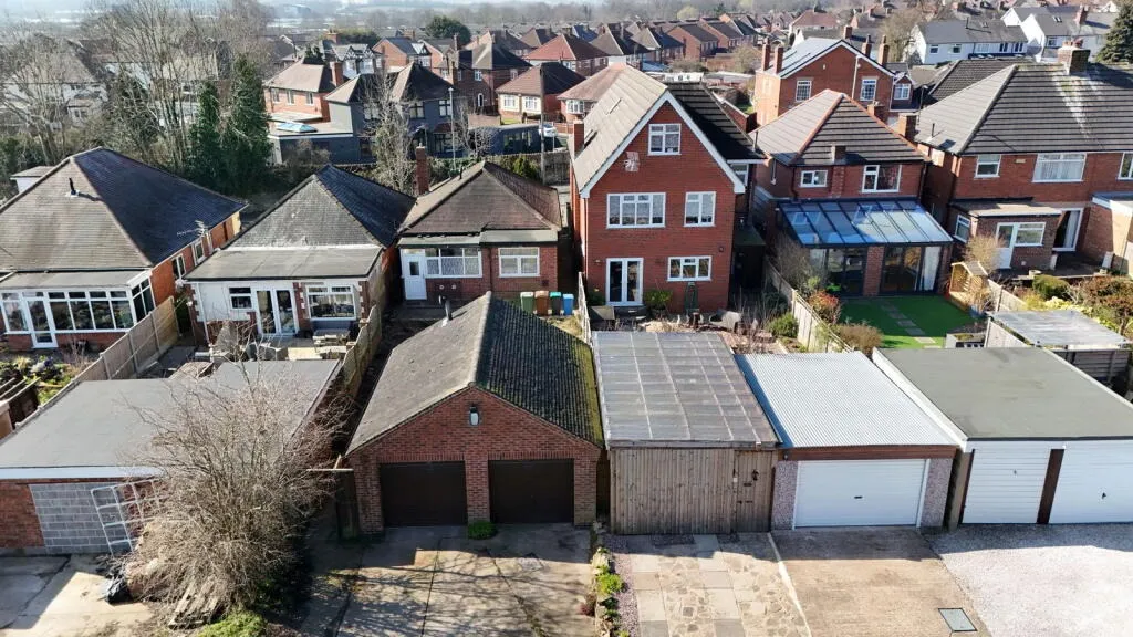 2 bed Detached Bungalow