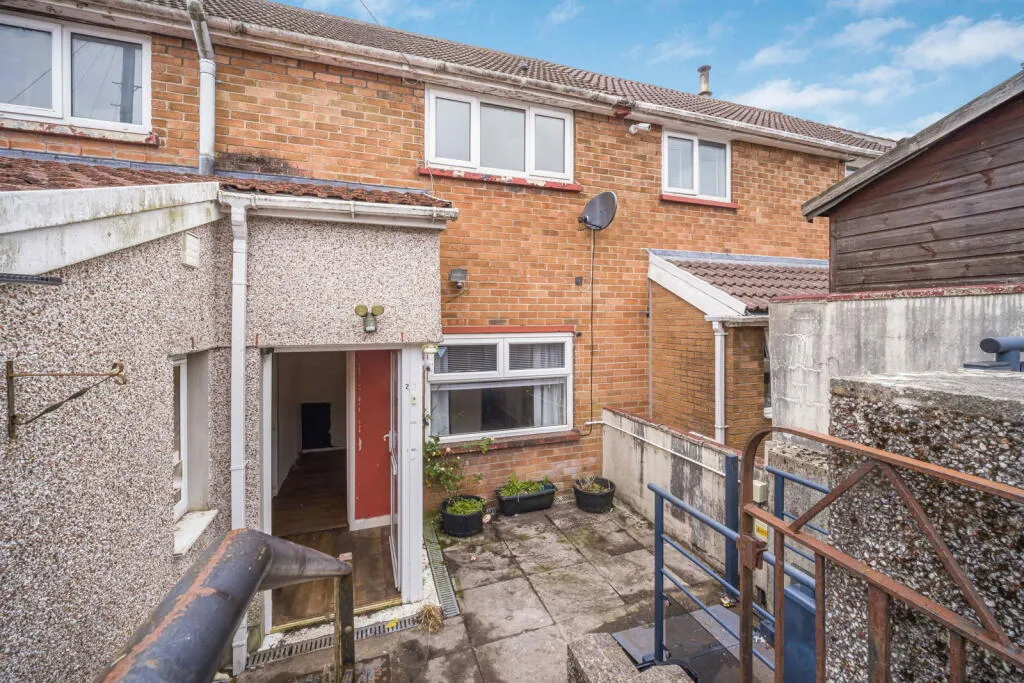 3 bed Terraced