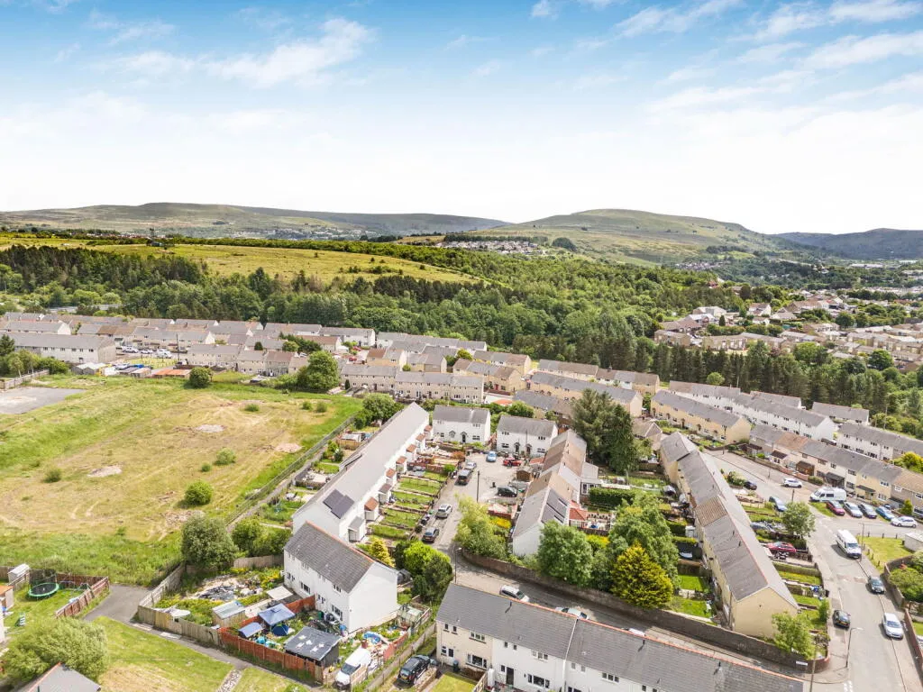 3 bed Terraced