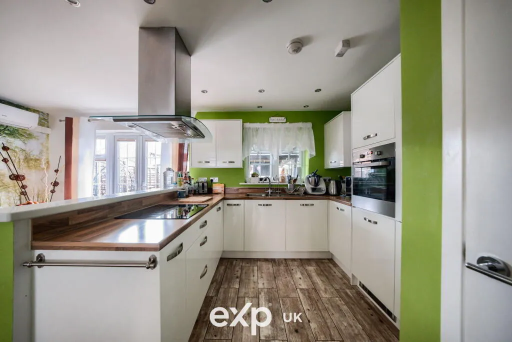 3 bed Terraced