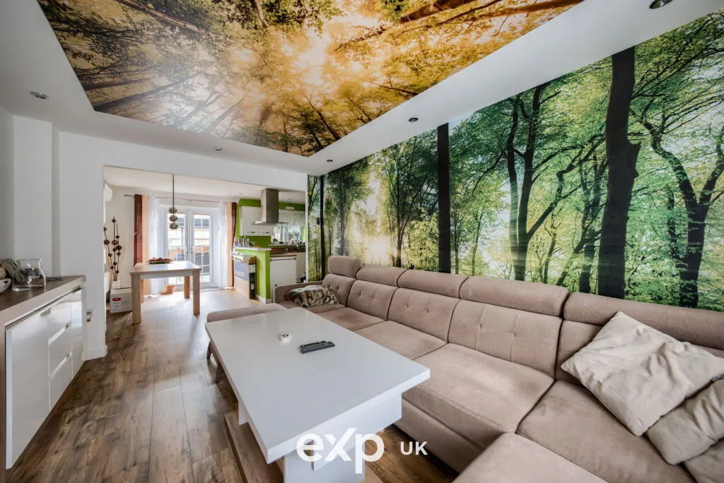 3 bed Terraced