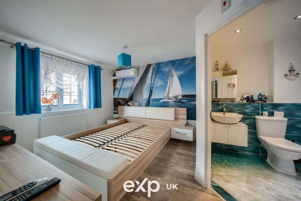 3 bed Terraced