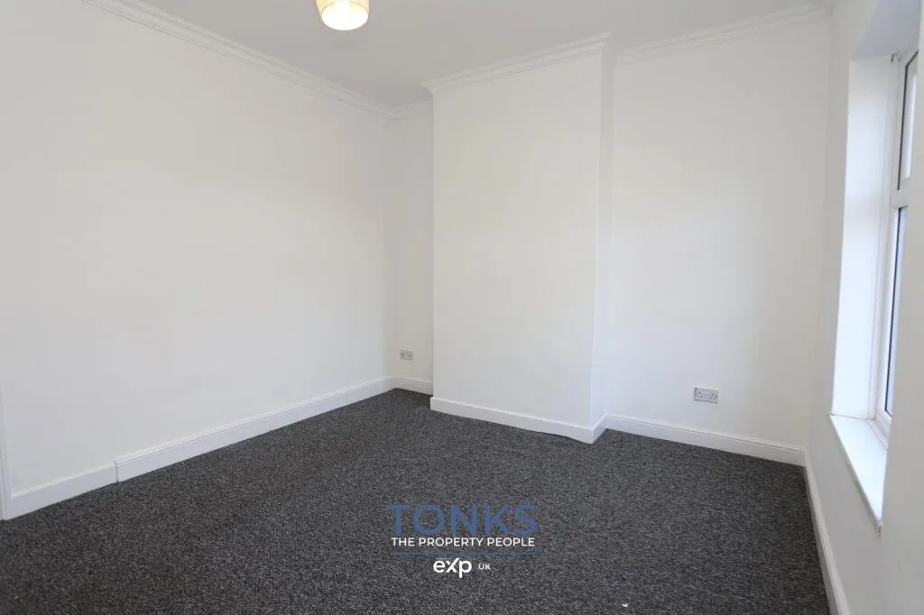 2 bed End of Terrace