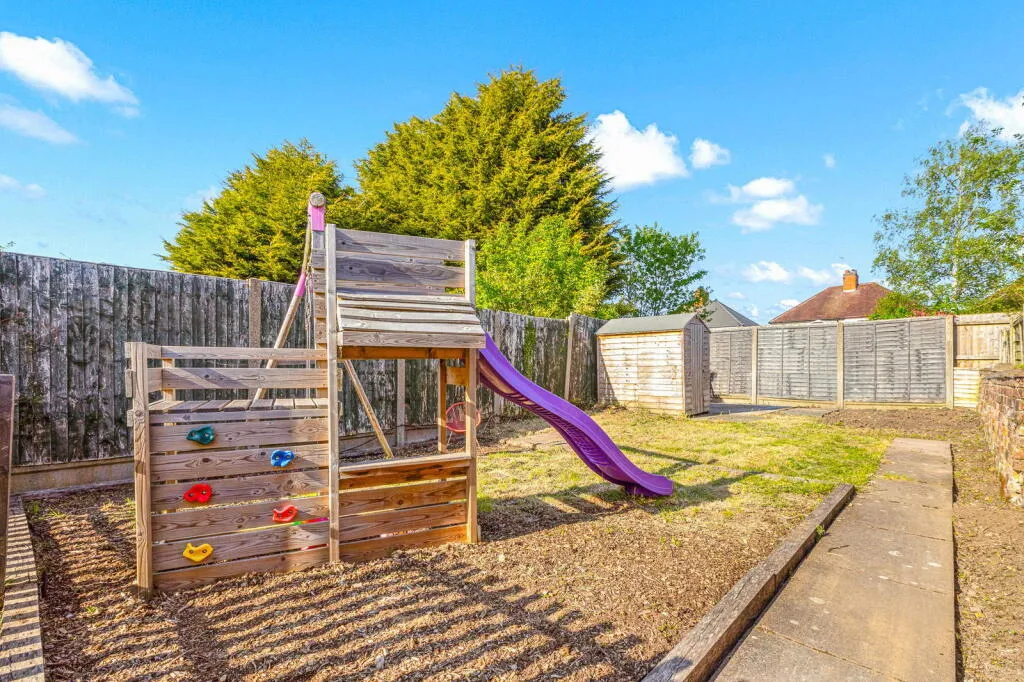 3 bed Semi-Detached