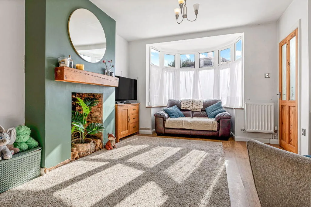 3 bed Semi-Detached