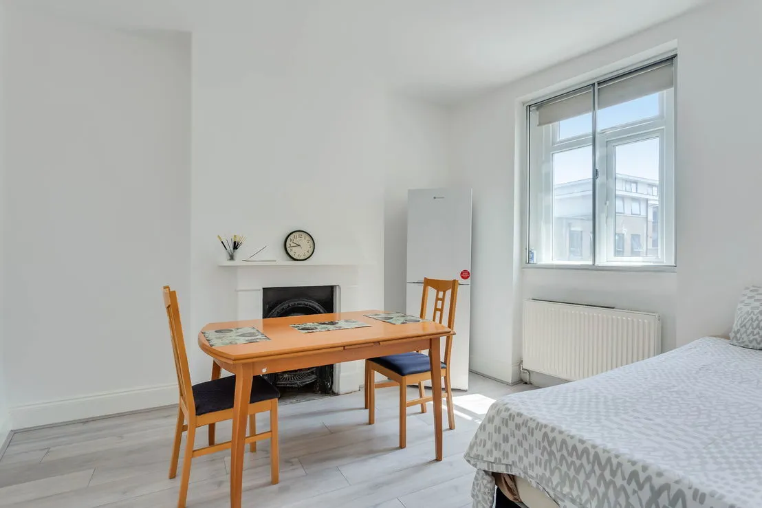 2 bed Mixed Use