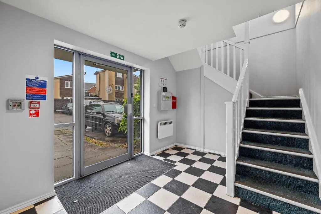 2 bed Apartment
