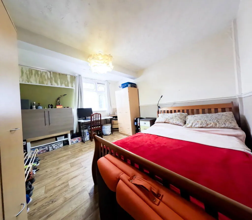 3 bed Terraced