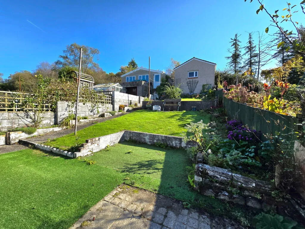 3 bed Semi-Detached