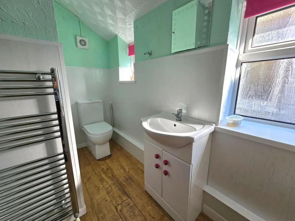 3 bed Semi-Detached