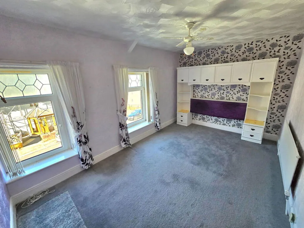 3 bed Semi-Detached