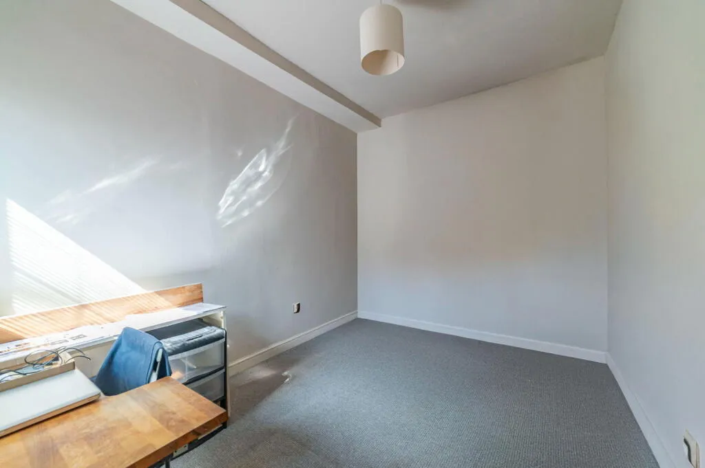 2 bed End of Terrace
