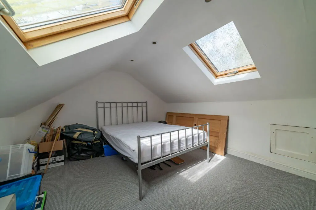 2 bed End of Terrace