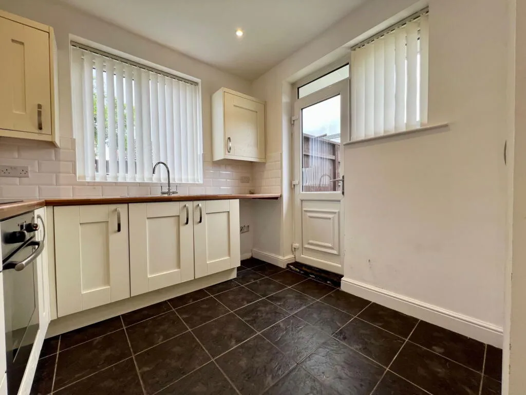2 bed Semi-Detached Bungalow