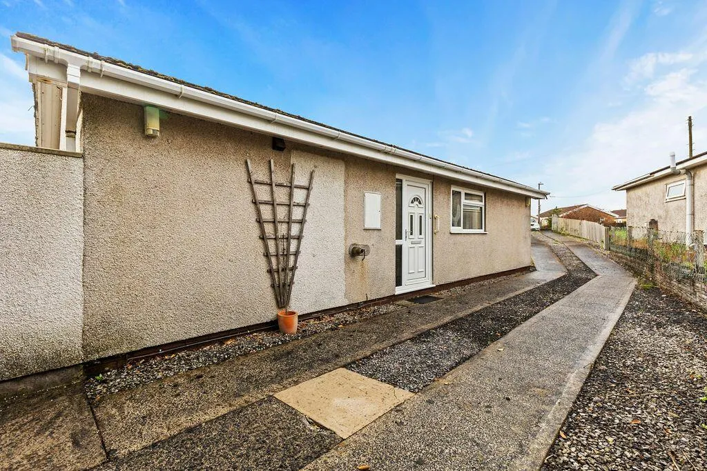 3 bed Detached Bungalow