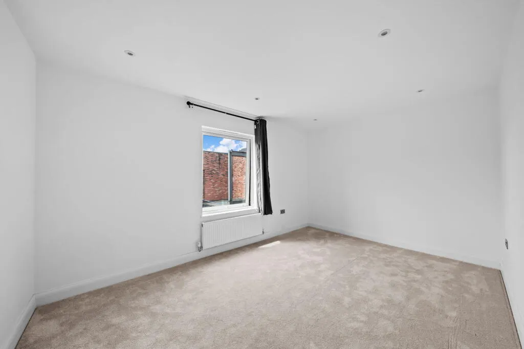 2 bed Apartment