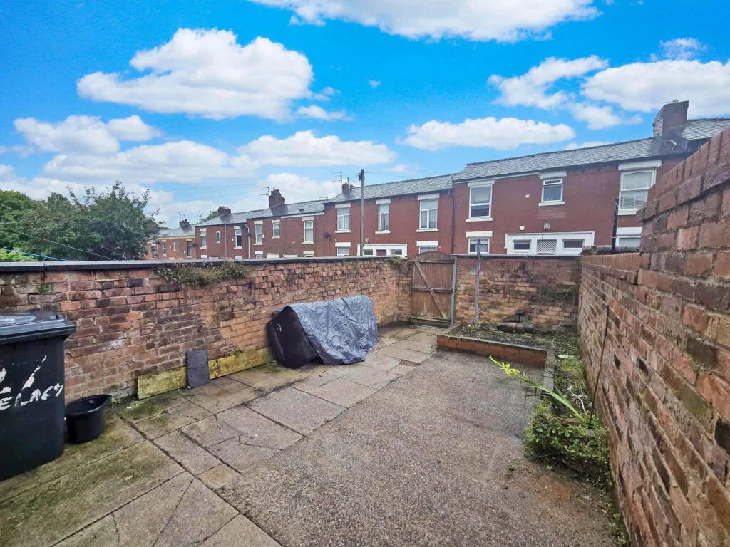 2 bed Terraced