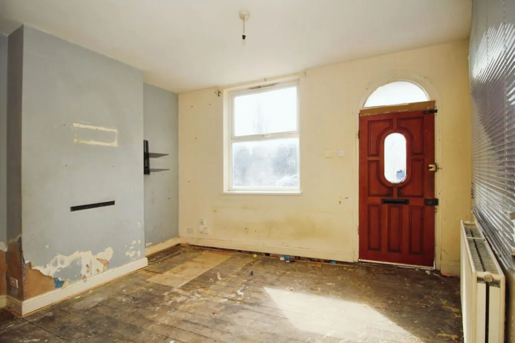 3 bed End of Terrace
