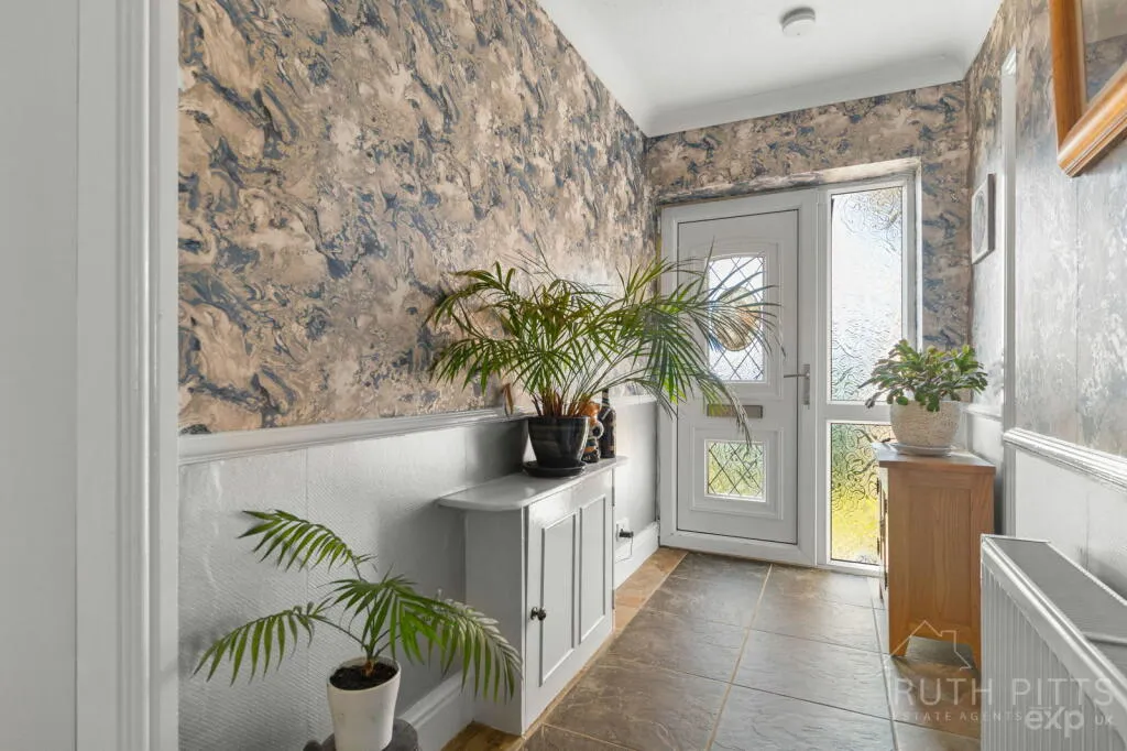 2 bed Semi-Detached Bungalow
