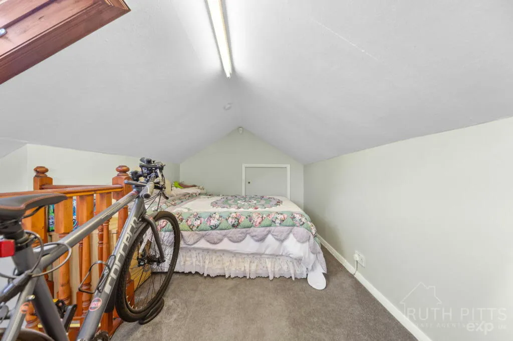 2 bed Semi-Detached Bungalow