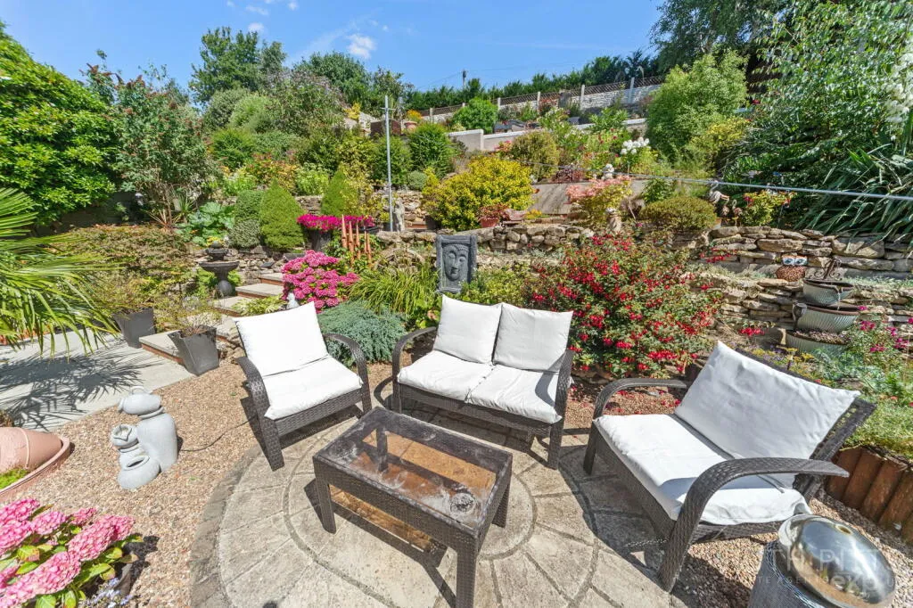 2 bed Semi-Detached Bungalow
