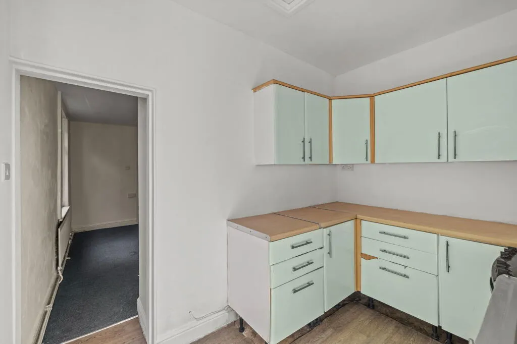 4 bed Terraced