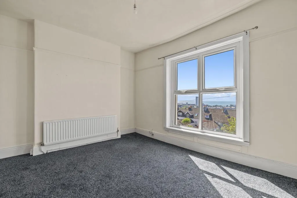 4 bed Terraced