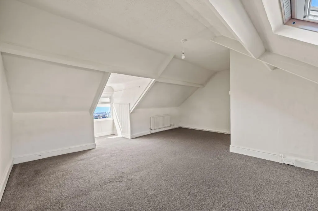 4 bed Terraced