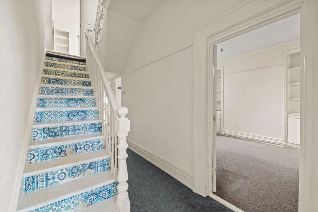 4 bed Terraced