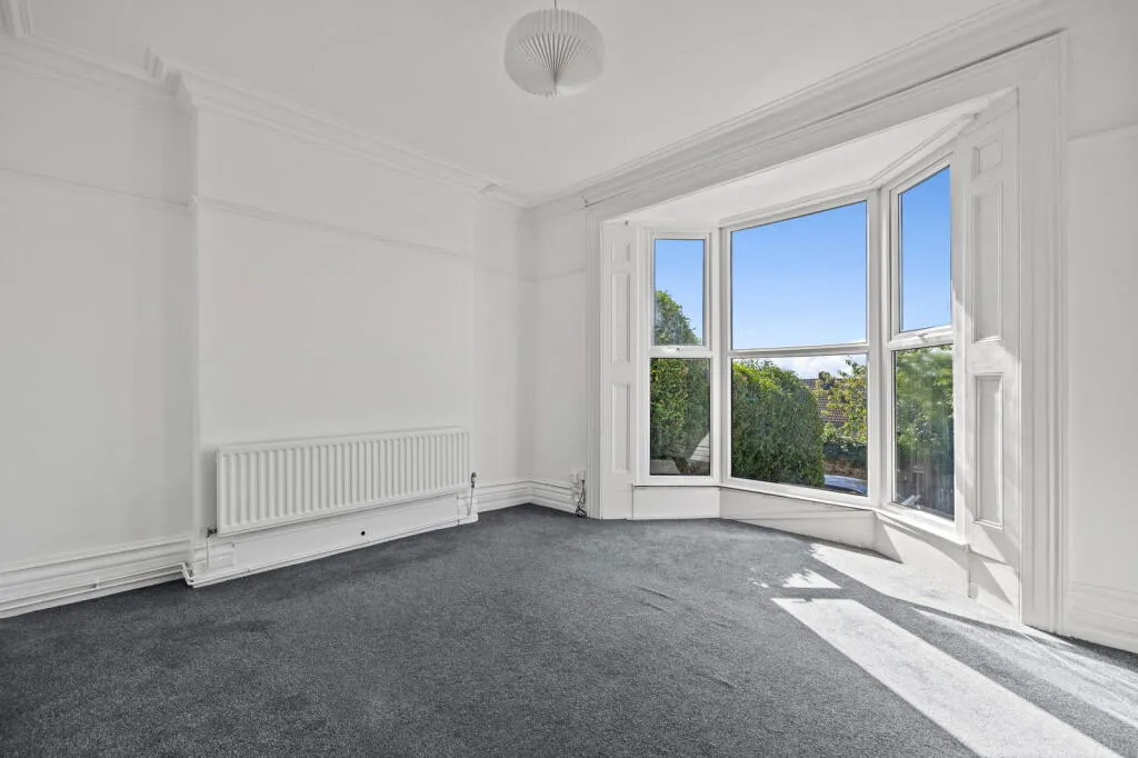 4 bed Terraced