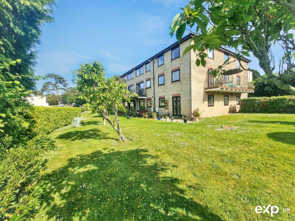 2 bed Apartment