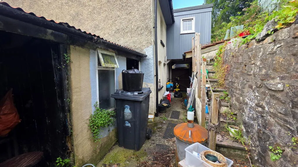 2 bed Terraced