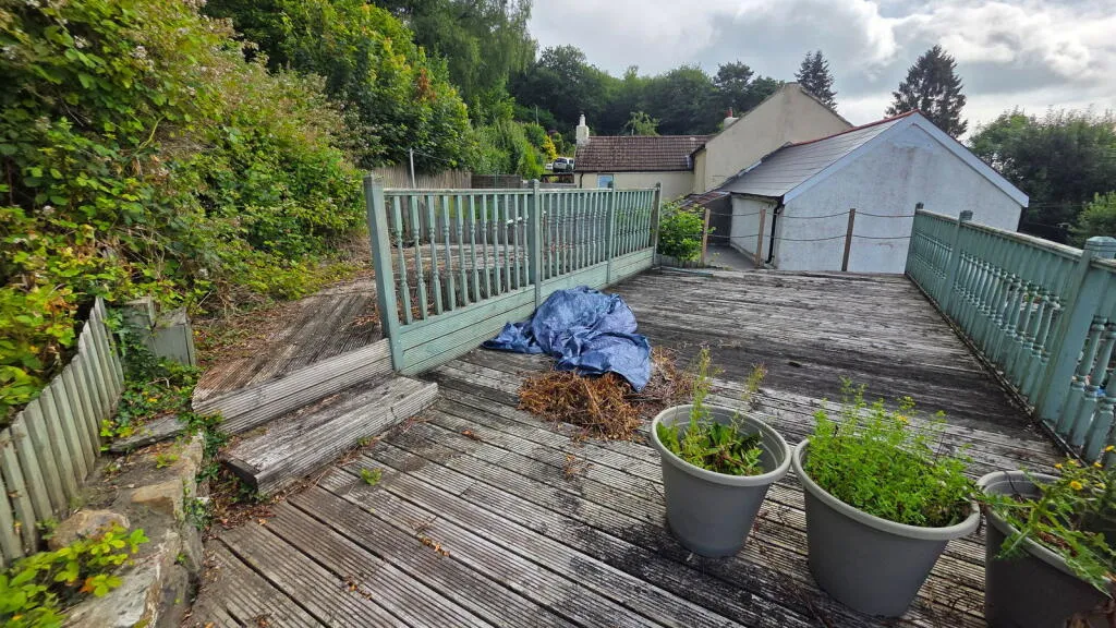 2 bed Terraced