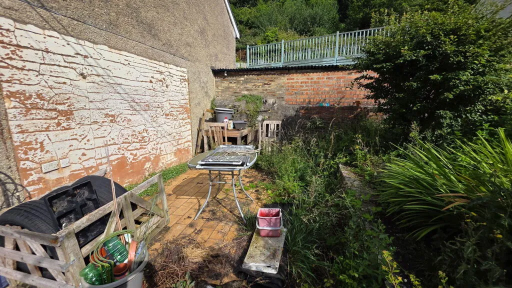 2 bed Terraced