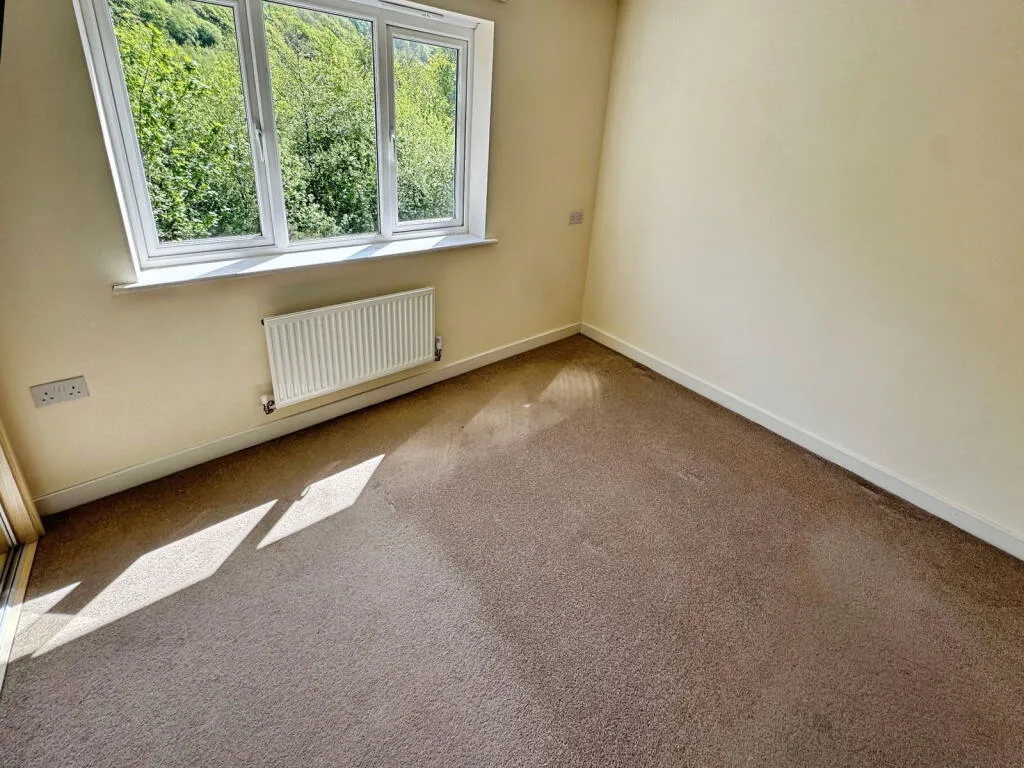 2 bed Terraced